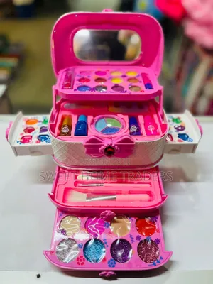 Non Toxic Make Up Kit