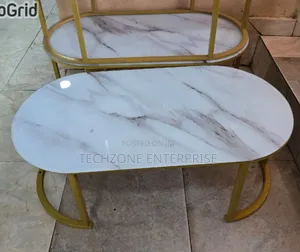 Oval Single Pieces Glass Effect White Marble Table 