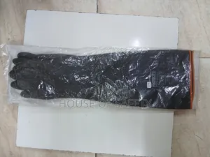 Very Long-sleeved Gloves
