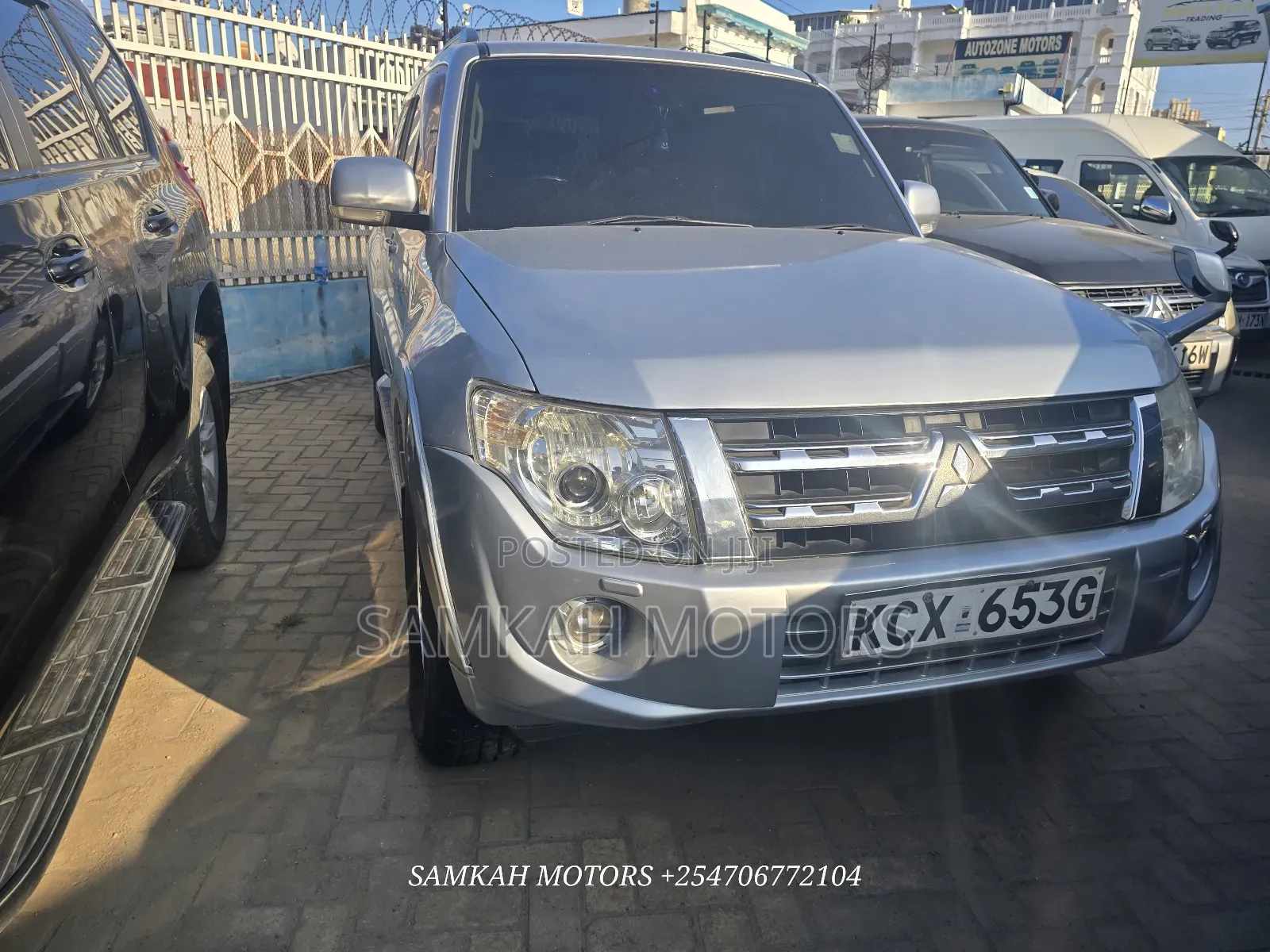 Mitsubishi Pajero 2013 Silver