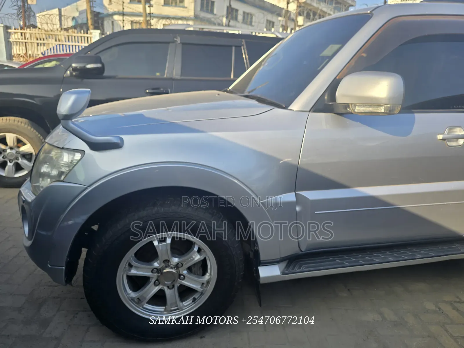 Mitsubishi Pajero 2013 Silver