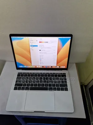 Laptop Apple MacBook Pro 2017 8GB Intel Core I5 SSD 128GB