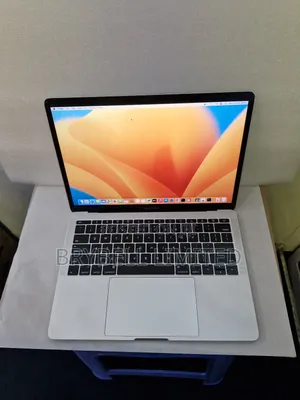 Laptop Apple MacBook Pro 2017 8GB Intel Core I5 SSD 128GB