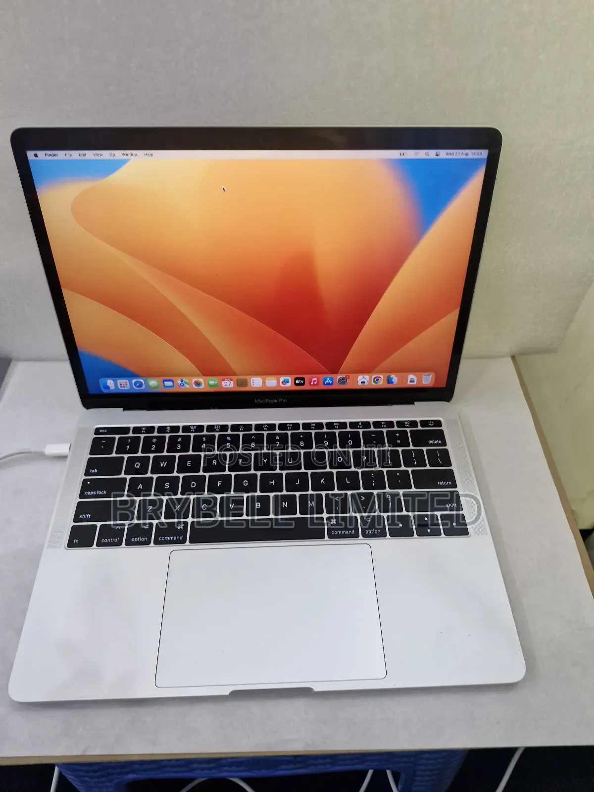 Laptop Apple MacBook Pro 2017 8GB Intel Core I5 SSD 256GB