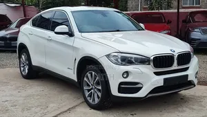 BMW X6 xDrive35i 4dr SUV AWD (3.0L 6cyl Turbo 8A) 2015 Pearl