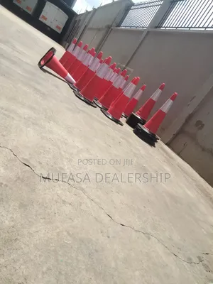 75cm Reflective Traffic Cones