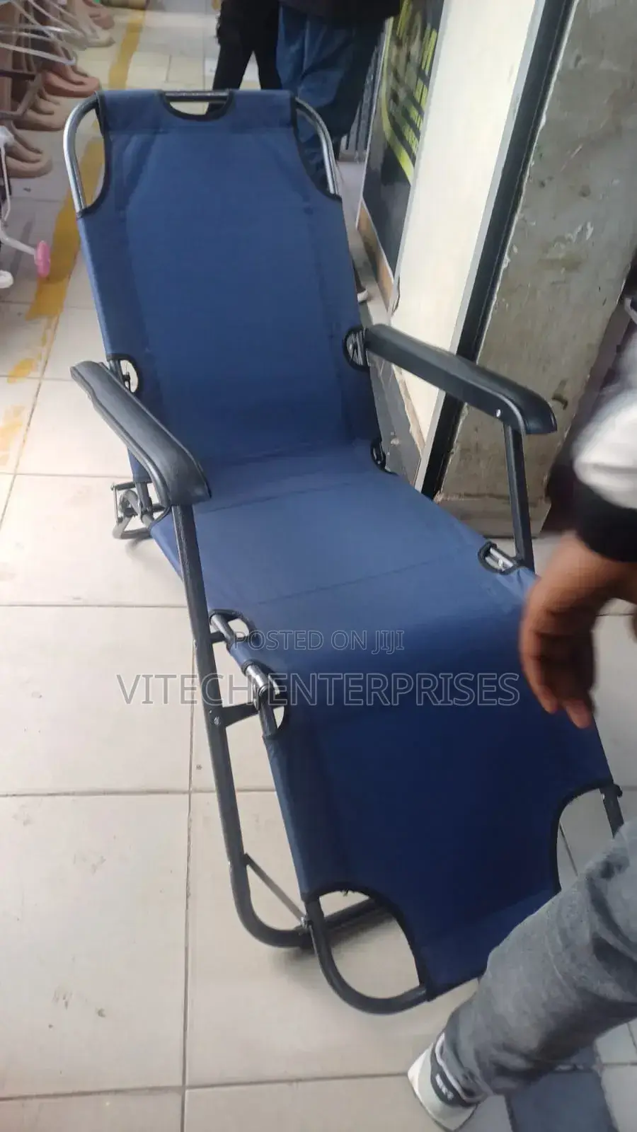 Beach Lounge Camping Chair /Bed 2 in 1