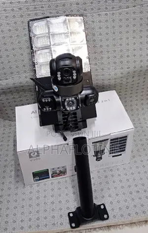 Smart Solar Street Light Monitoring Three Lens Three Screens