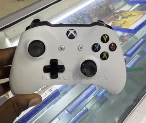 Preloved Xbox One Controller