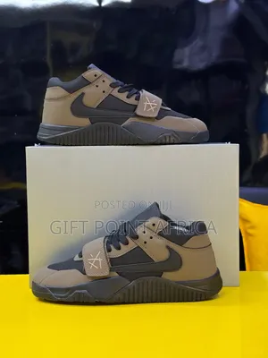 Travis Scott  Jumpman Jack
“Dark Mocha”
Sneakers