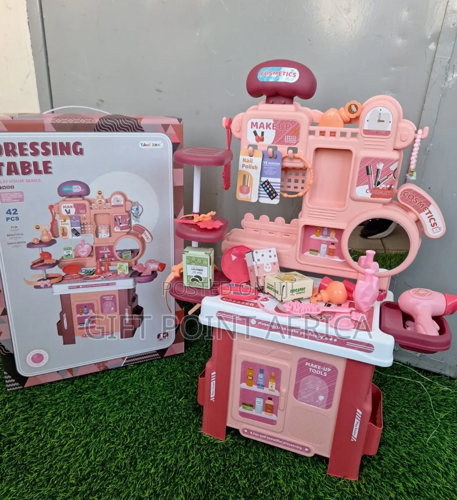 42 Pieces Kids Dressing Table