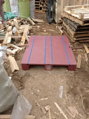 Heavy Duty Maroon Plastic Pallet