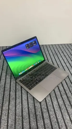 Laptop Apple MacBook Pro 2019 16GB Intel Core I7 SSD 512GB