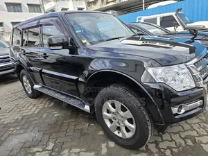 Mitsubishi Pajero 2019 Black
