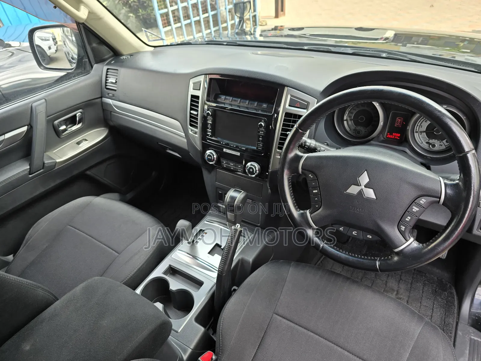 Mitsubishi Pajero 2019 Black