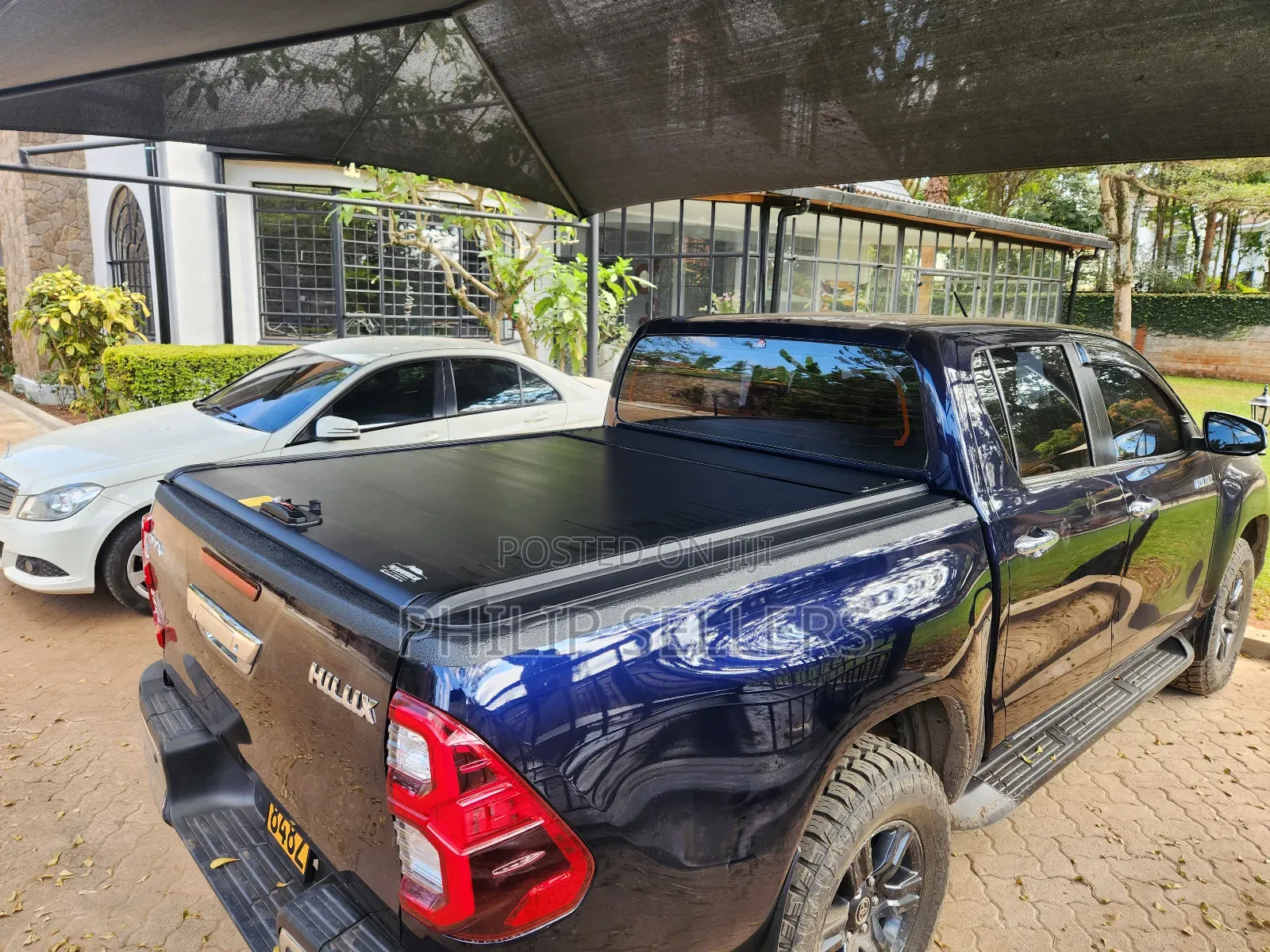 Double Cab Aluminum Lockable Roller Shutter Cover