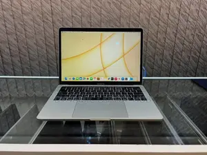 Laptop Apple MacBook 2018 16GB Intel Core I7 SSD 512GB