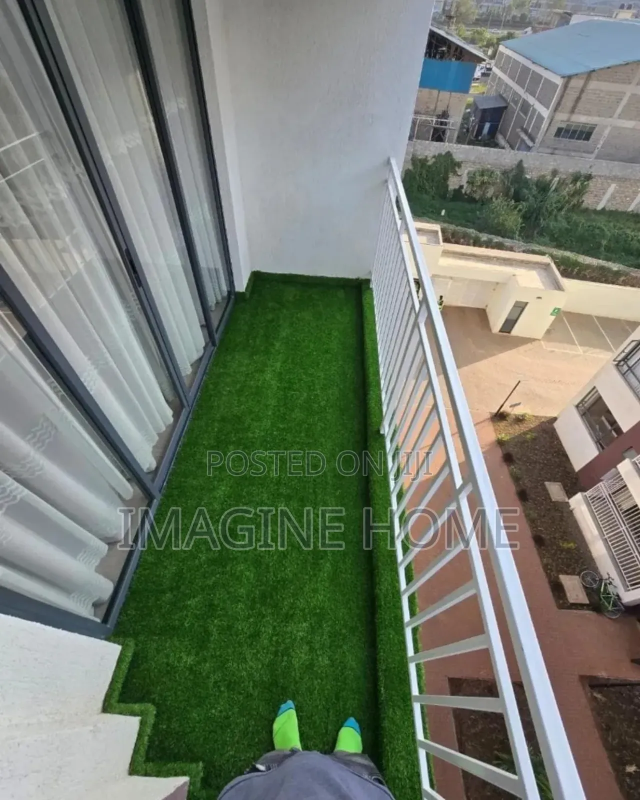 Artificial Grass Carpet Easy and Makeover