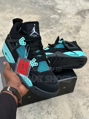 Air Jordan 4