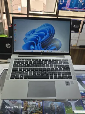 Laptop HP EliteBook 830 G7 32GB Intel Core I7 SSD 256GB