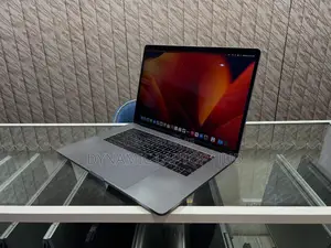 Laptop Apple MacBook Pro 2017 16GB Intel Core I7 SSD 512GB