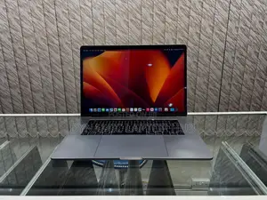 Laptop Apple MacBook Pro 2017 16GB Intel Core I7 SSD 512GB