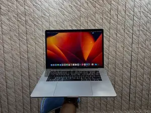 Laptop Apple MacBook 2017 16GB Intel Core I7 SSD 512GB