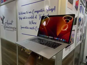 Laptop Apple MacBook 2017 16GB Intel Core I7 SSD 512GB