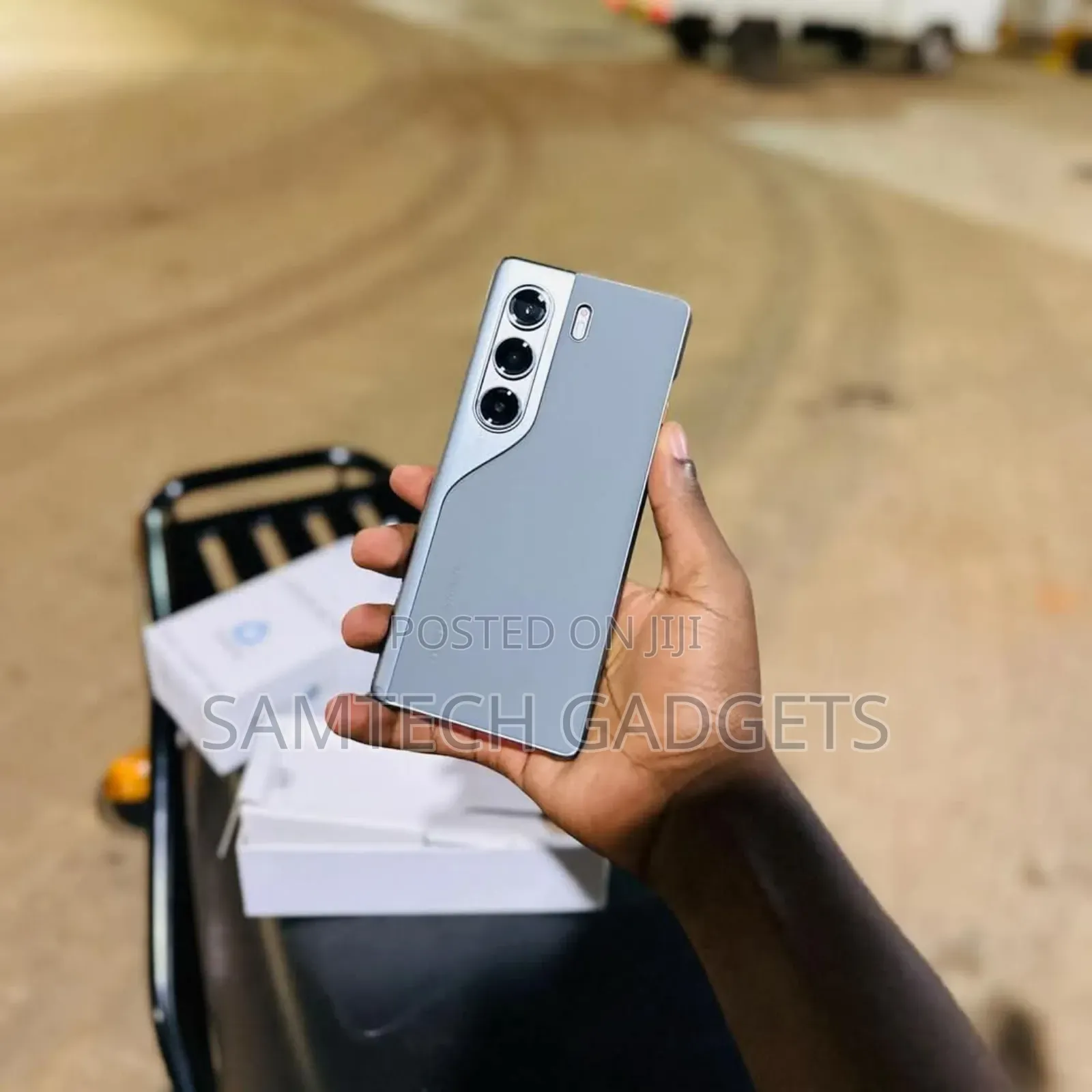 New Tecno Camon 40 Pro 256 GB Gray
