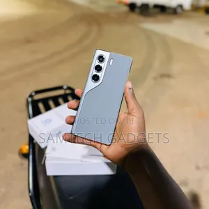 New Tecno Camon 40 Pro 256 GB Gray