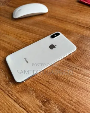 Apple iPhone X 64 GB White