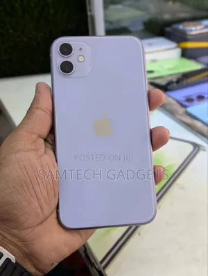 Apple iPhone 11 64 GB Purple