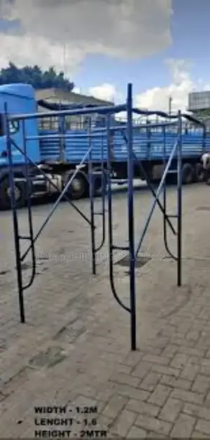 Rolling Scaffolding Ladder With Brakes – Easy Mobility