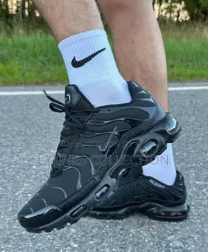 Nikee Tn "All Black",All Blacks Tn Sizes 40-45