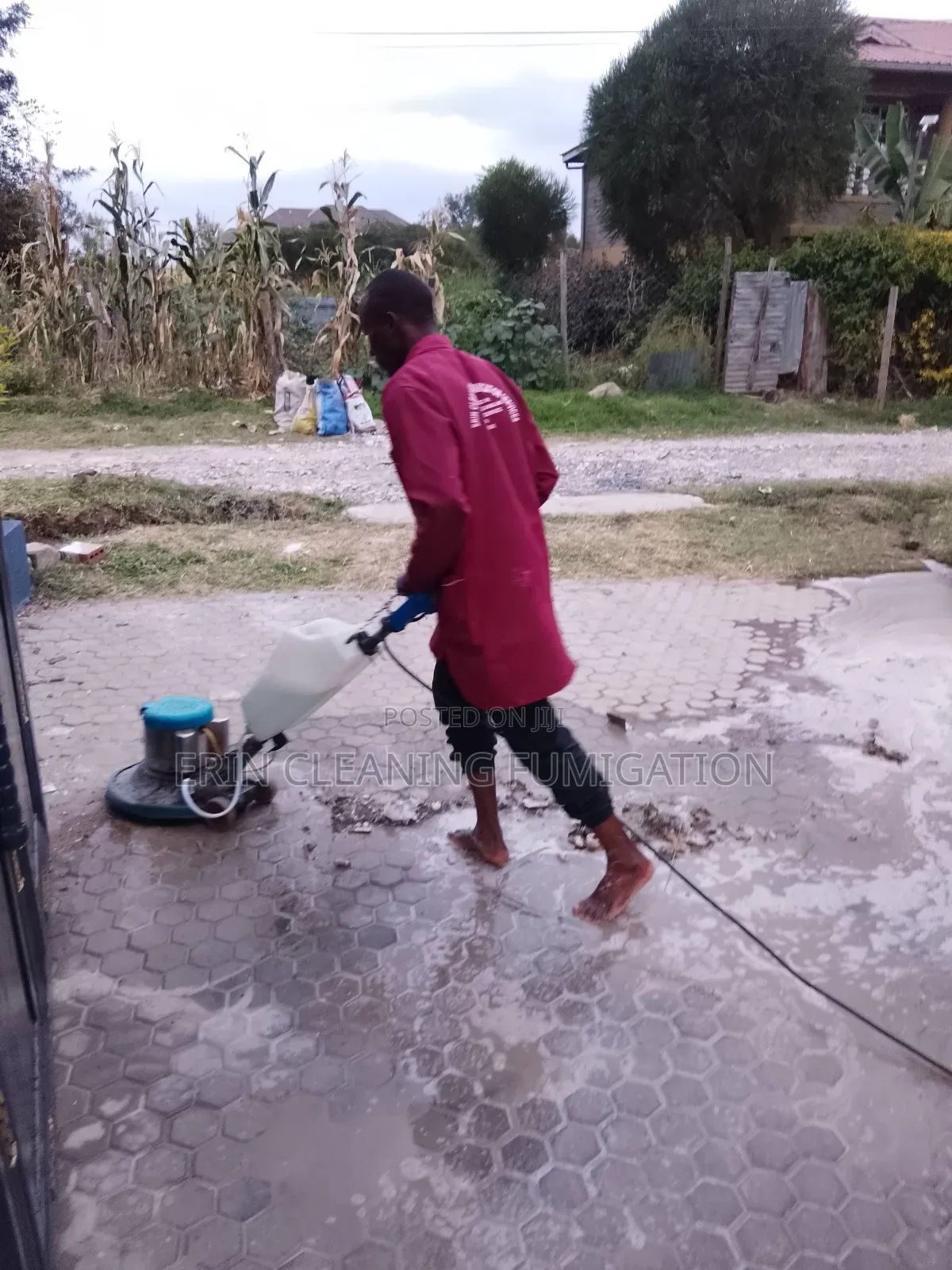 Unique Cabro Cleaning/ Pest Control Services