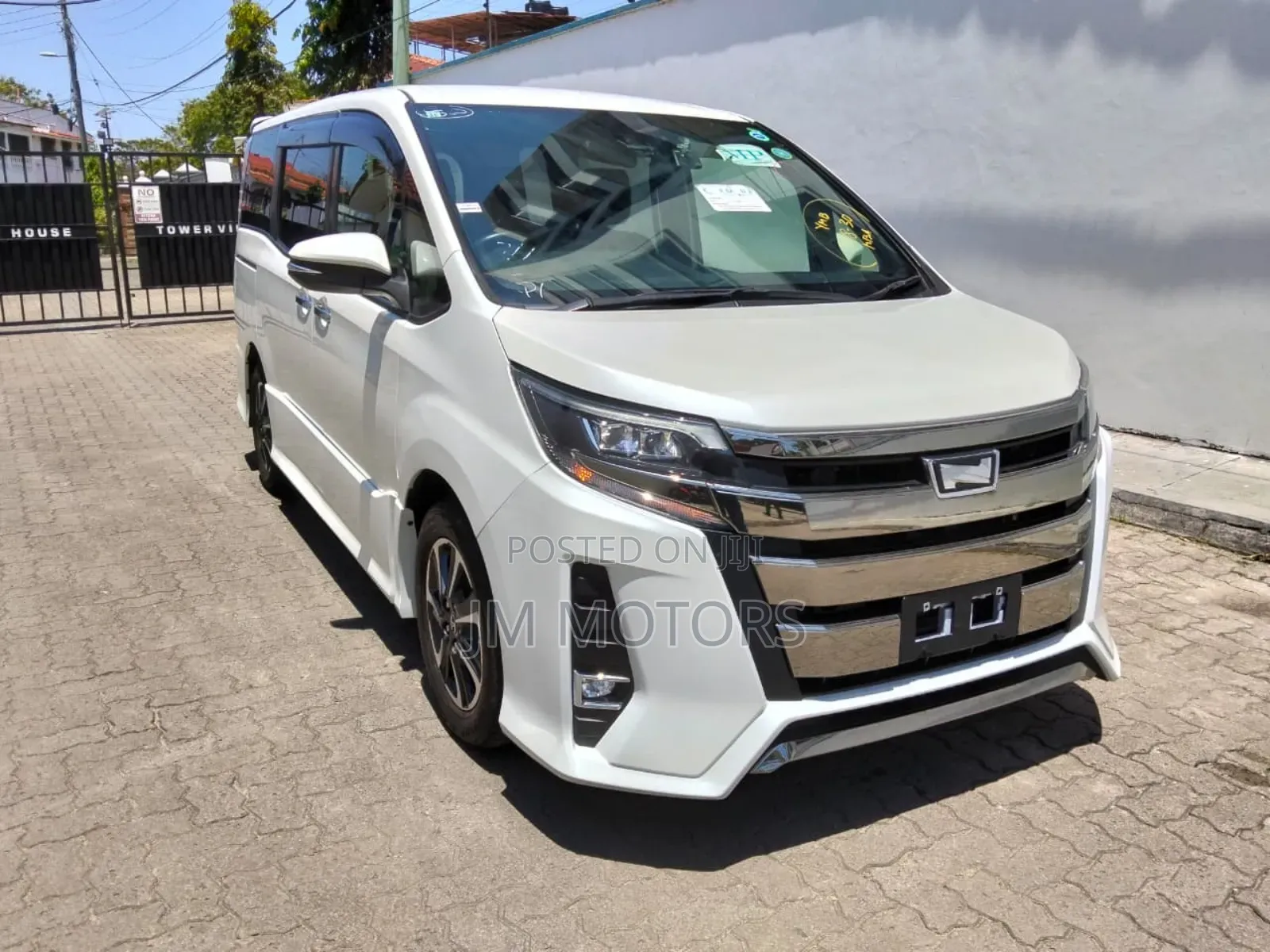 Toyota Noah 2019 Pearl