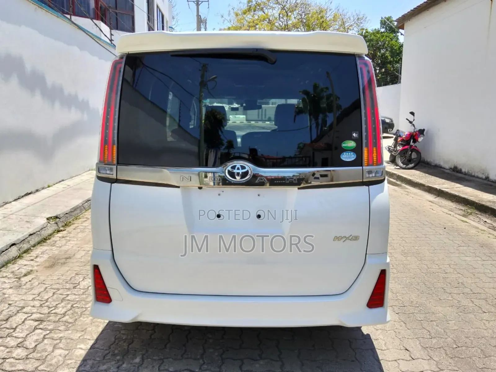 Toyota Noah 2019 Pearl