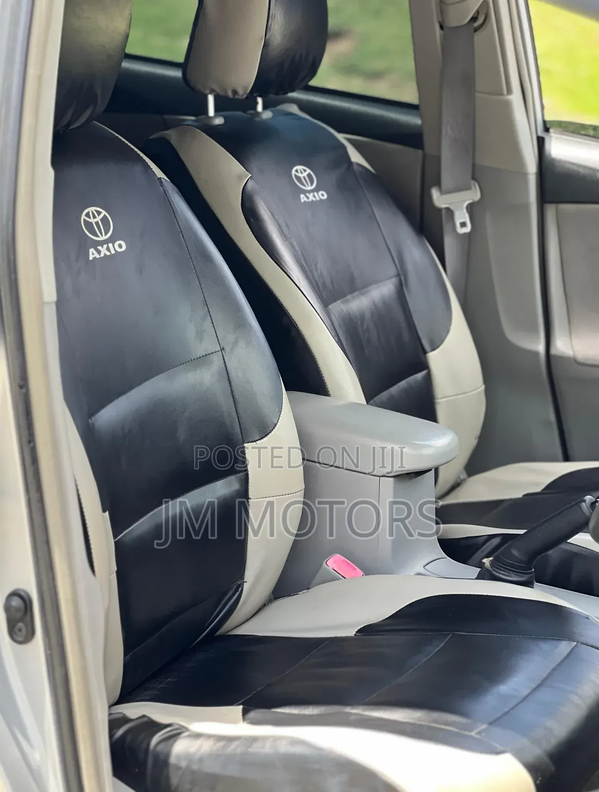Toyota Axio 2012 Silver