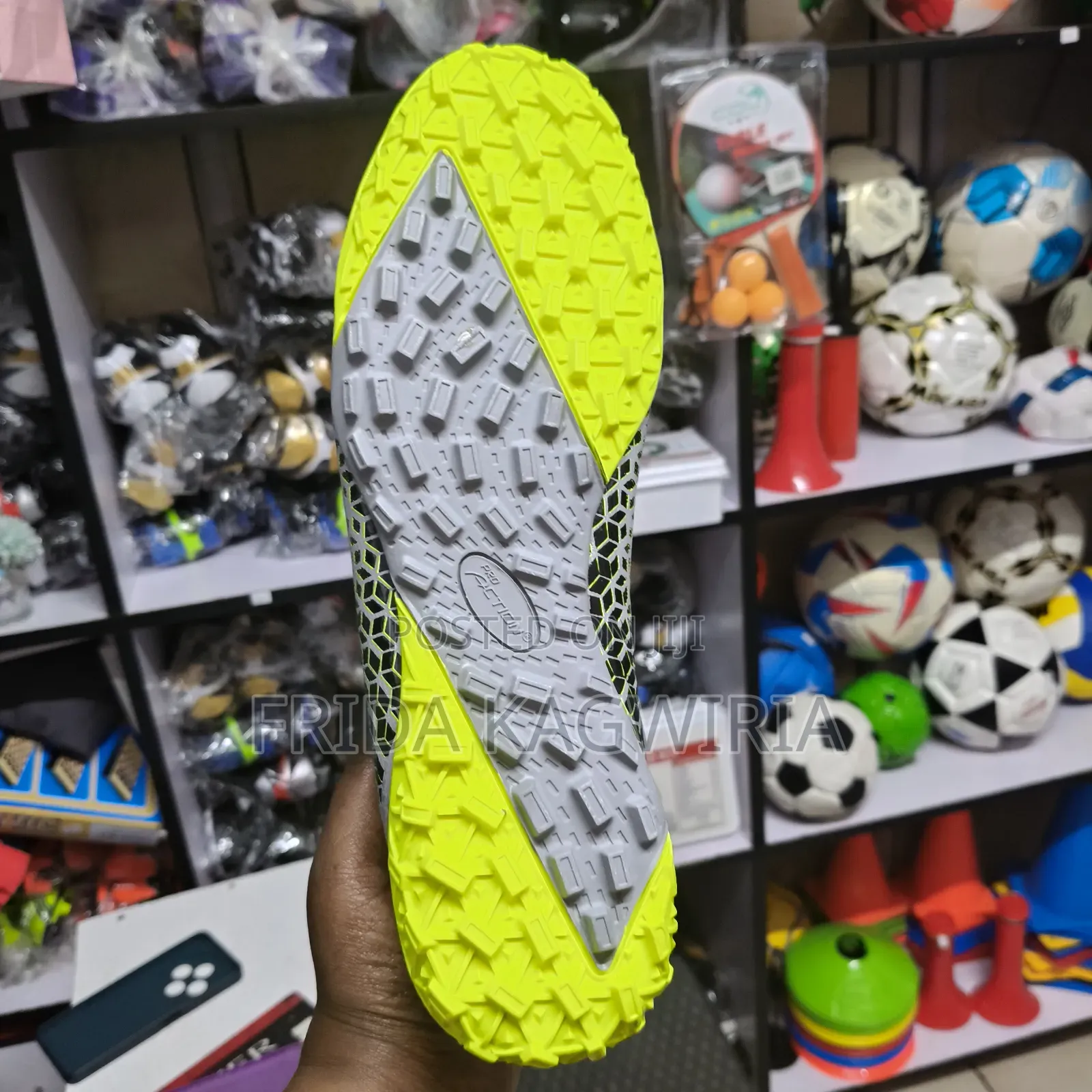 Football Trainers Size 40-45