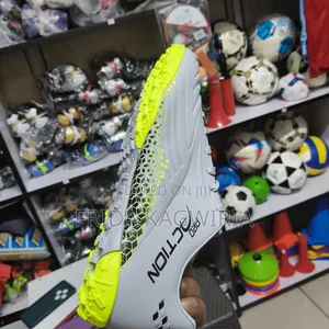 Football Trainers Size 40-45