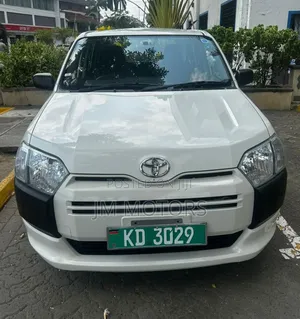 Toyota Probox 2018 Silver