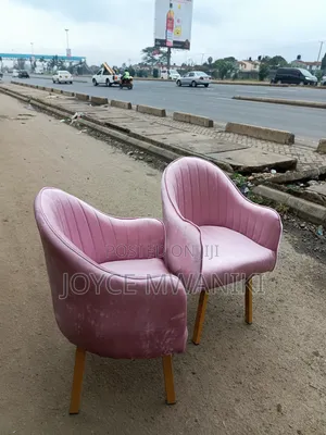 Manicure Baby Pink Seats, Stylish Design
