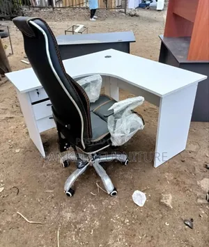 Leather Chair and L Shape Office Desk Executive Office Desk