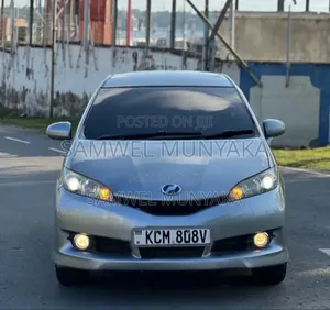 Toyota Wish 2012 Silver