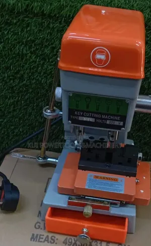 Key Cutting Machine/ Key Cutter ( 368a)