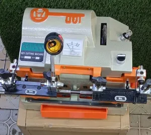 High Quality Key Cutting Machine/ Key Cutter Th 100e