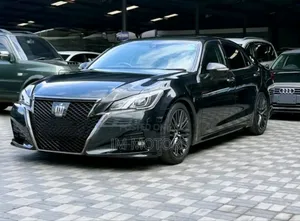Toyota Crown 2018 Matt Black