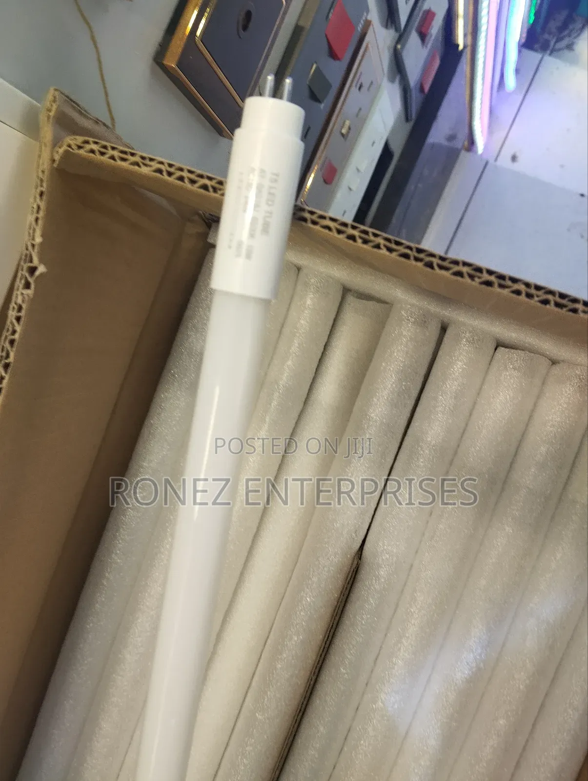 4ft Led T5 18 WLTS