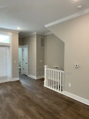 Laminate Flooring – Stylish, Affordable Durable | Home Office