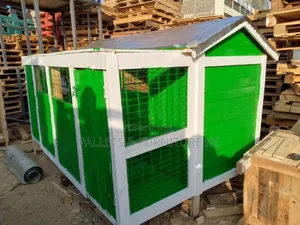 Majestic Dog House